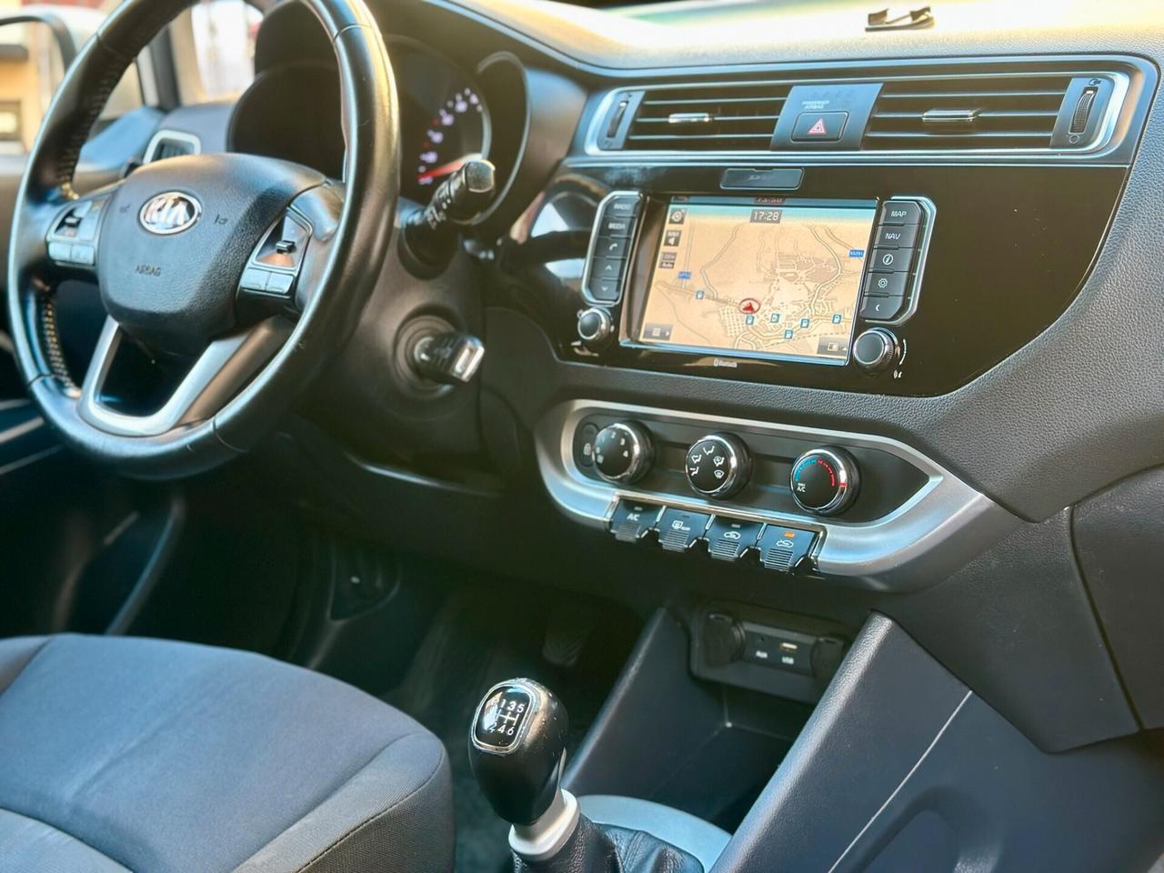 Kia Rio 1.1 CRDi 5 P OK neopatentati
