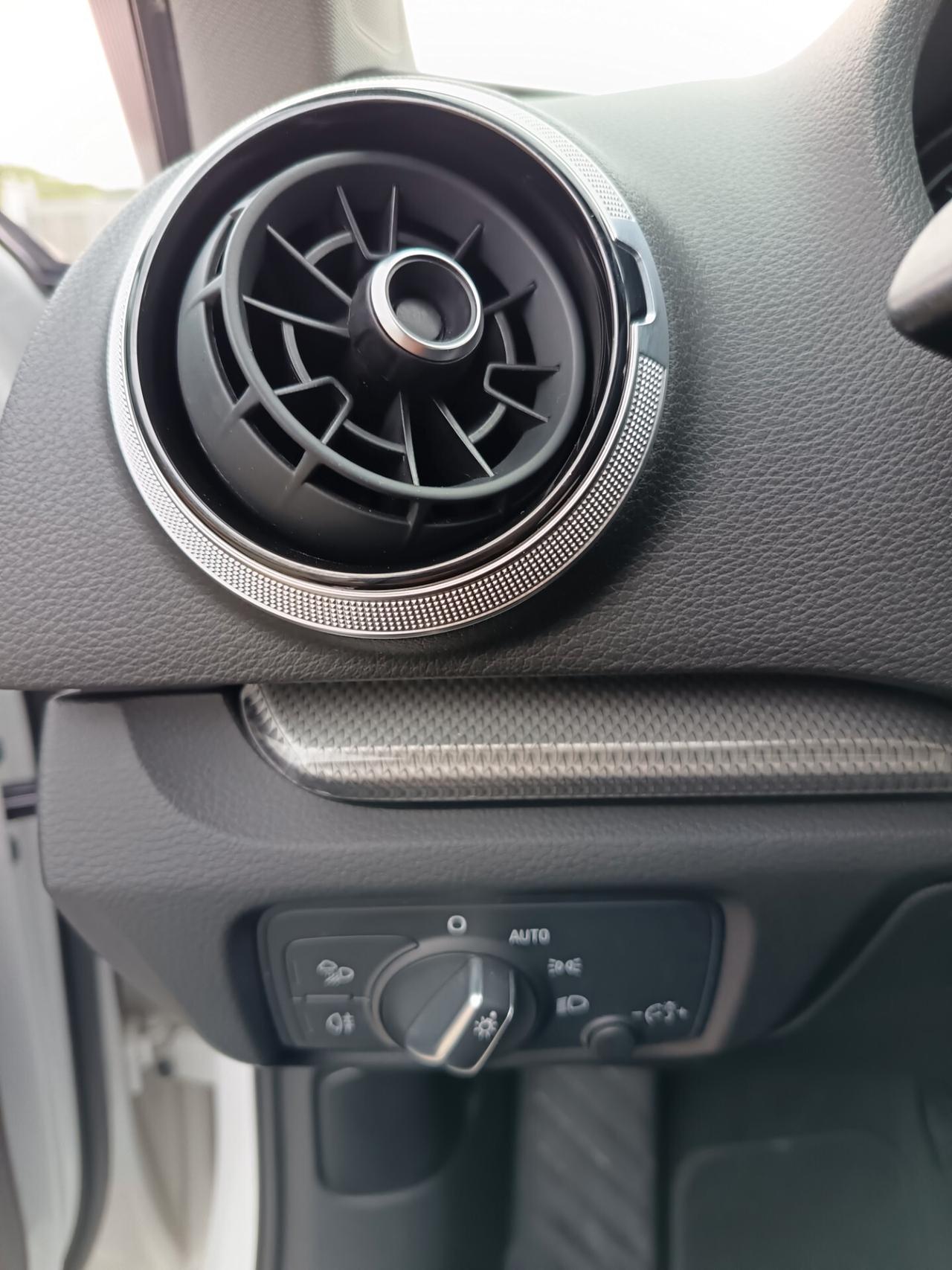 Audi A3 SPB 1.6 TDI S tronic Design