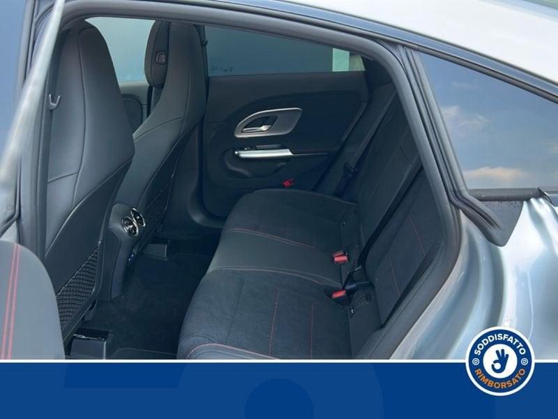 Mercedes-Benz CLA 200 Automatic Coupé 4Matic Premium