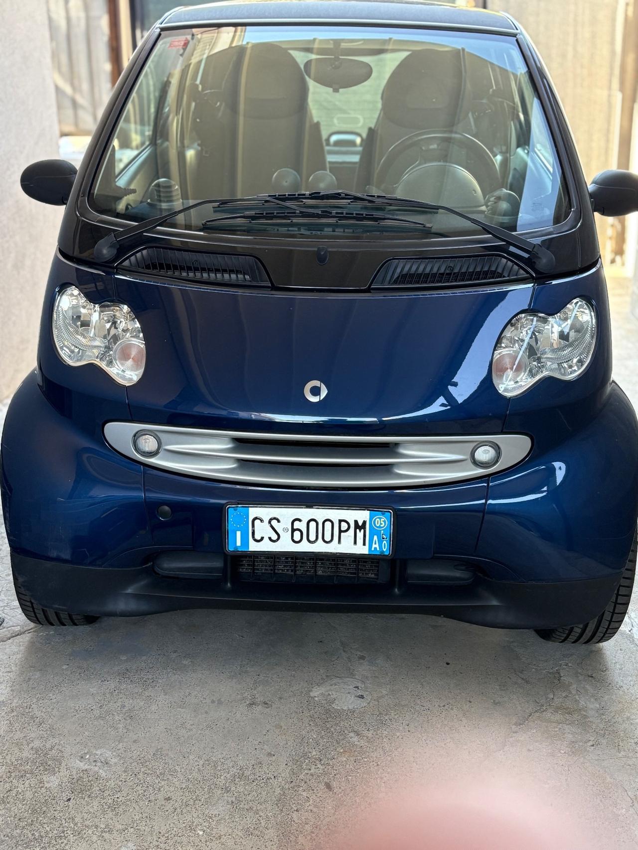 Smart ForTwo 700 coupé pure (37 kW)