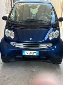 Smart ForTwo 700 coupé pure (37 kW)