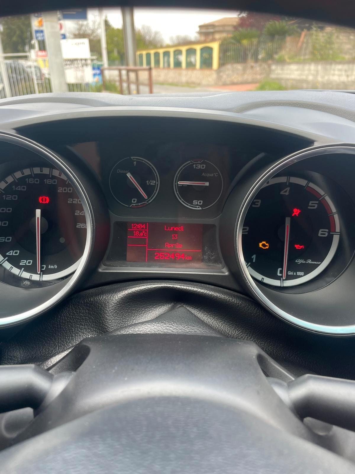 Alfa Romeo Giulietta 1.6 JTDm-2 105 CV Distinctive