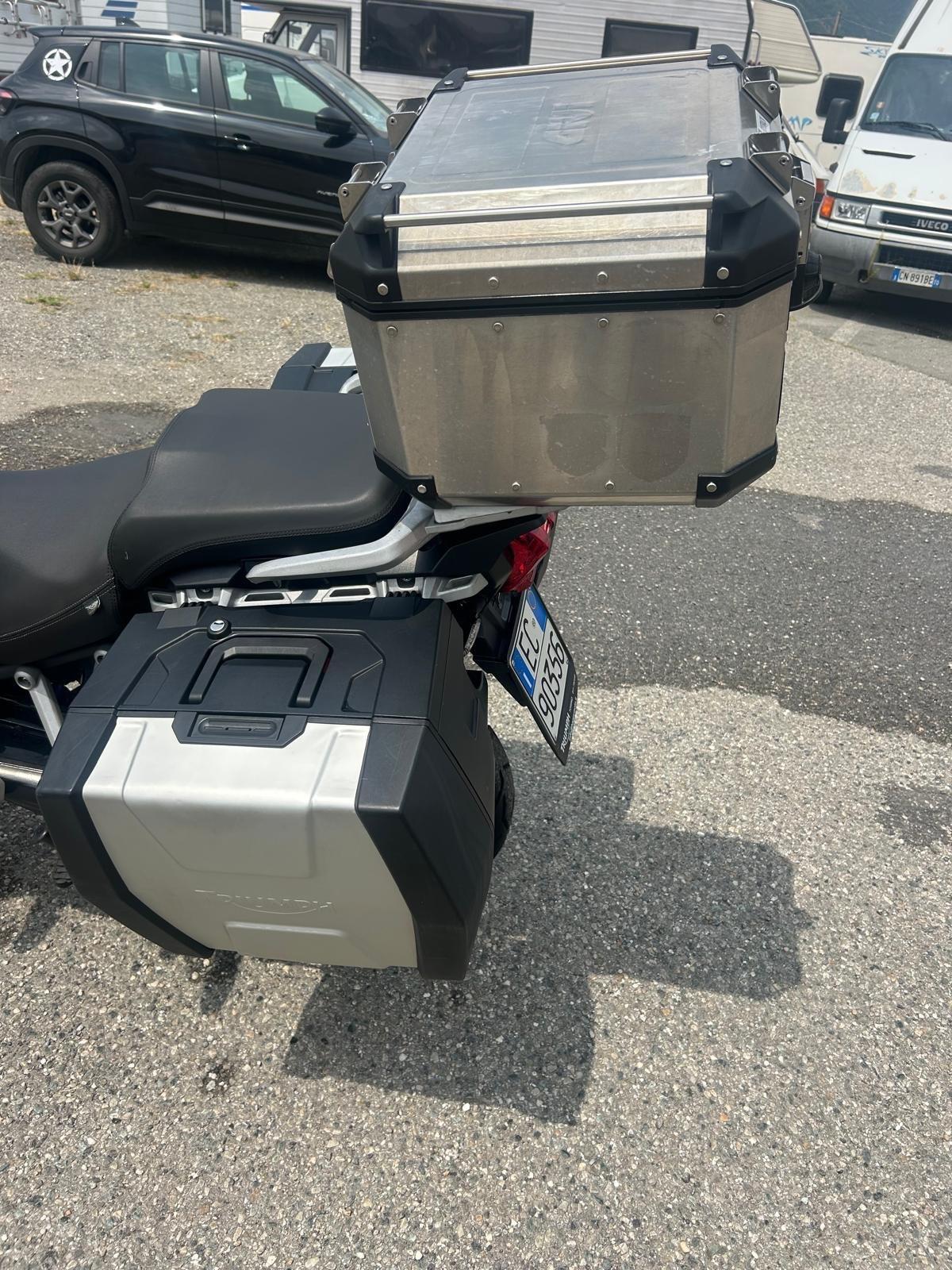 903 Triumph explorer 1200 del 2015 in saldo