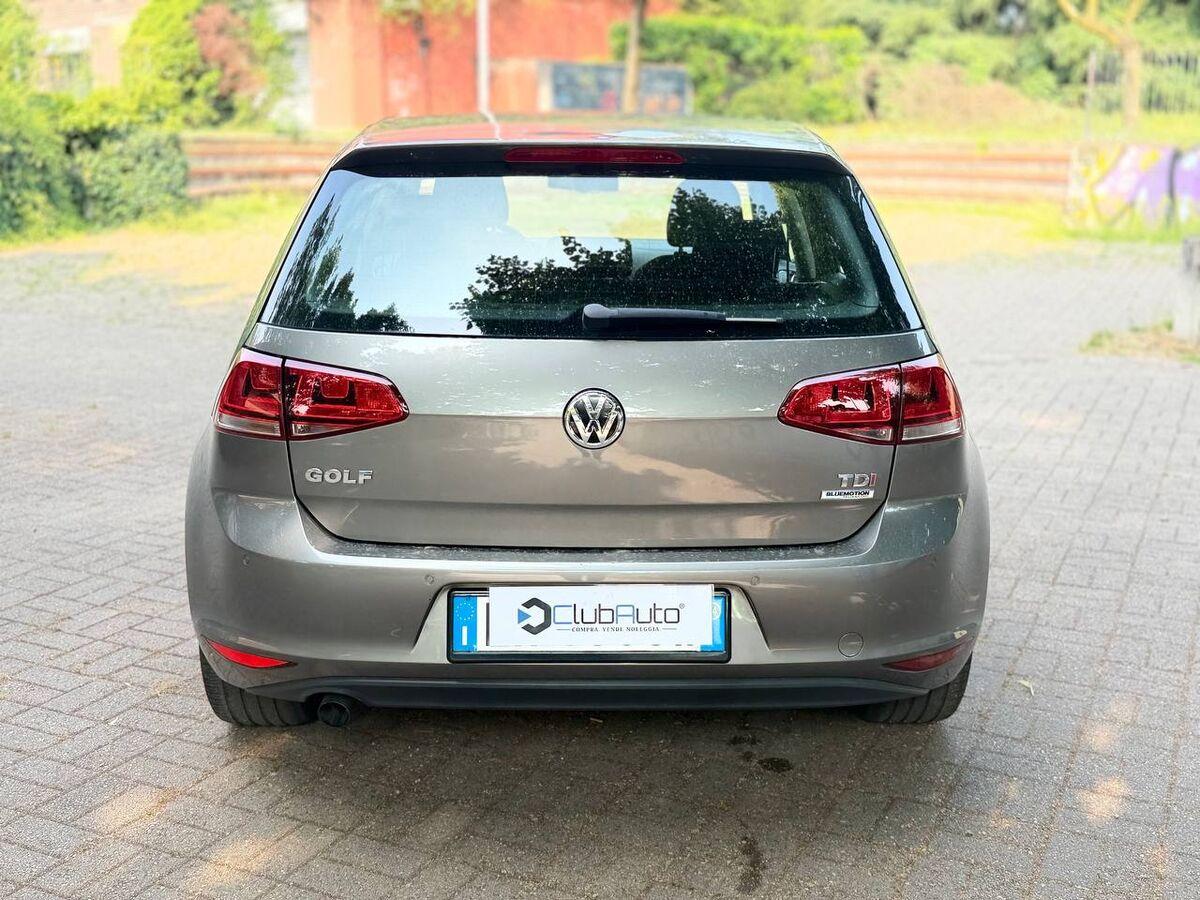 Volkswagen Golf 1.6 tdi Highline 5p dsg