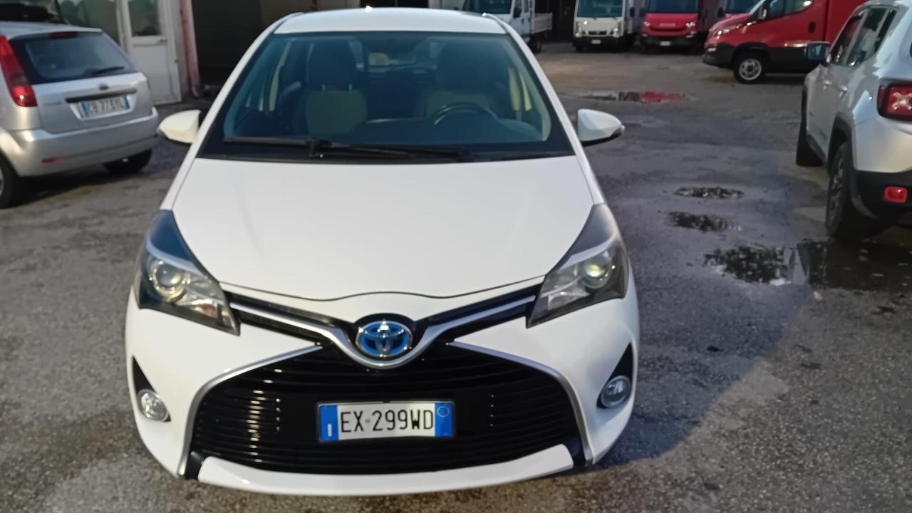 Toyota Yaris Toyota yaris hybrid 1.5 camb/aut-5P-1