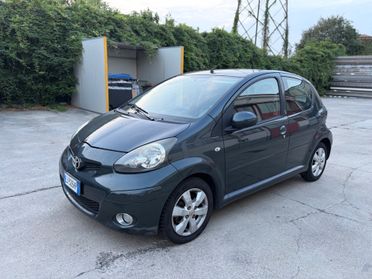 Toyota Aygo 1.0 12V VVT-i 5 porte Now Connect