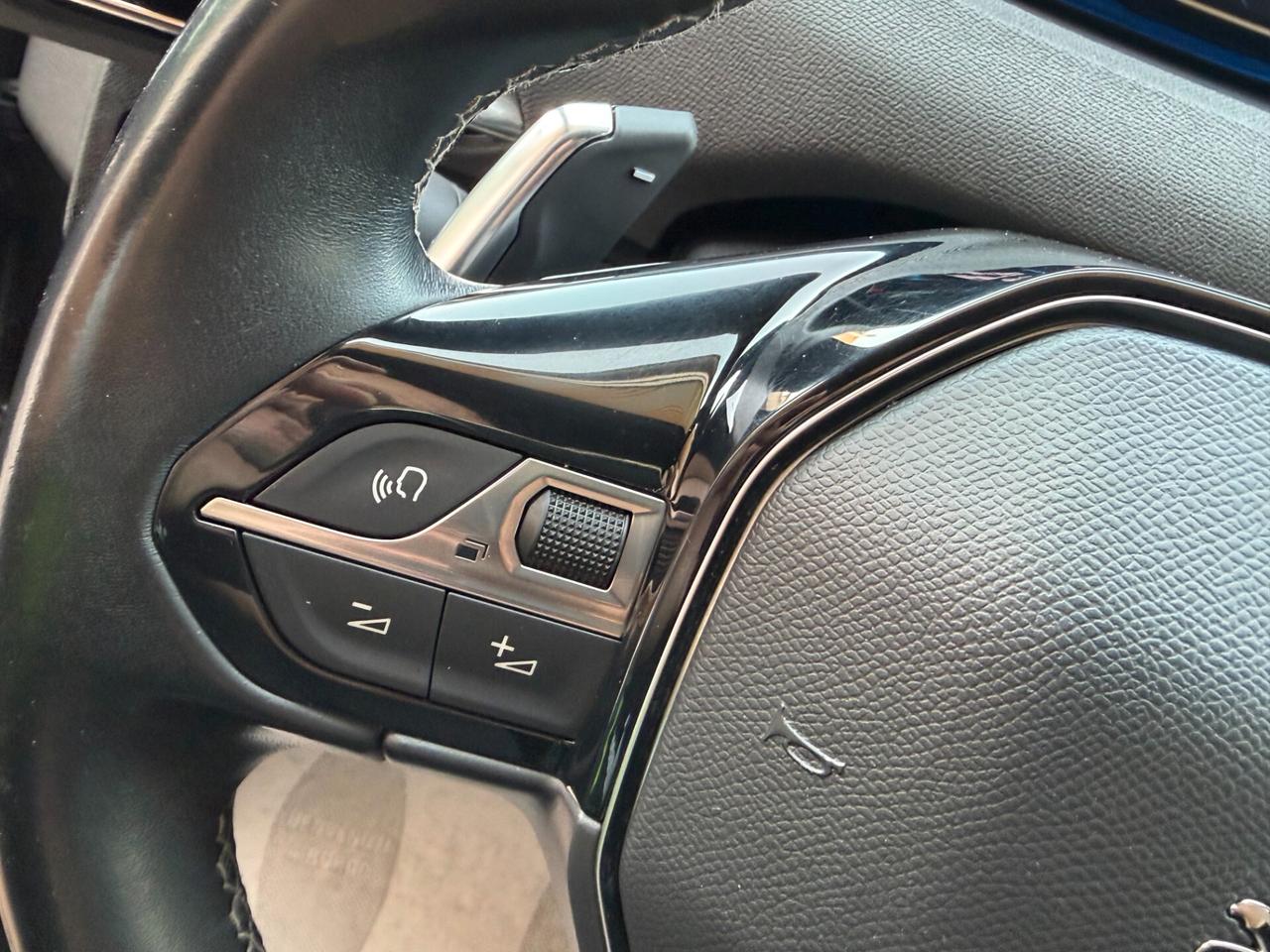 Peugeot 3008 1.5 BLUEHDI 130 cv. Eat8 ALLURE PACK (Nav)