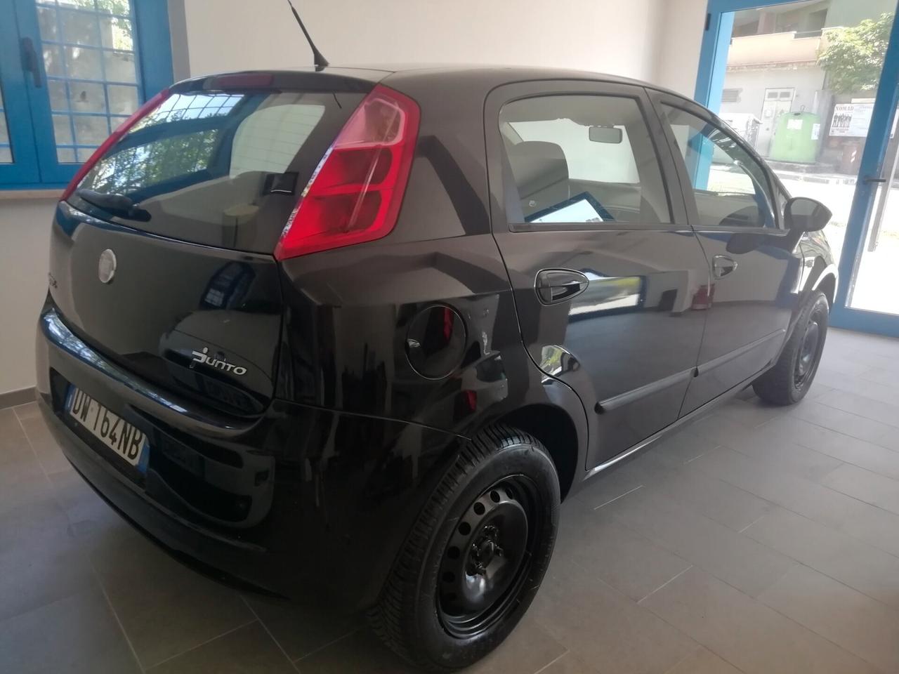 Fiat Grande Punto Grande Punto 1.4 5 porte Dynamic Natural Power "SOLO 121.000 KM"