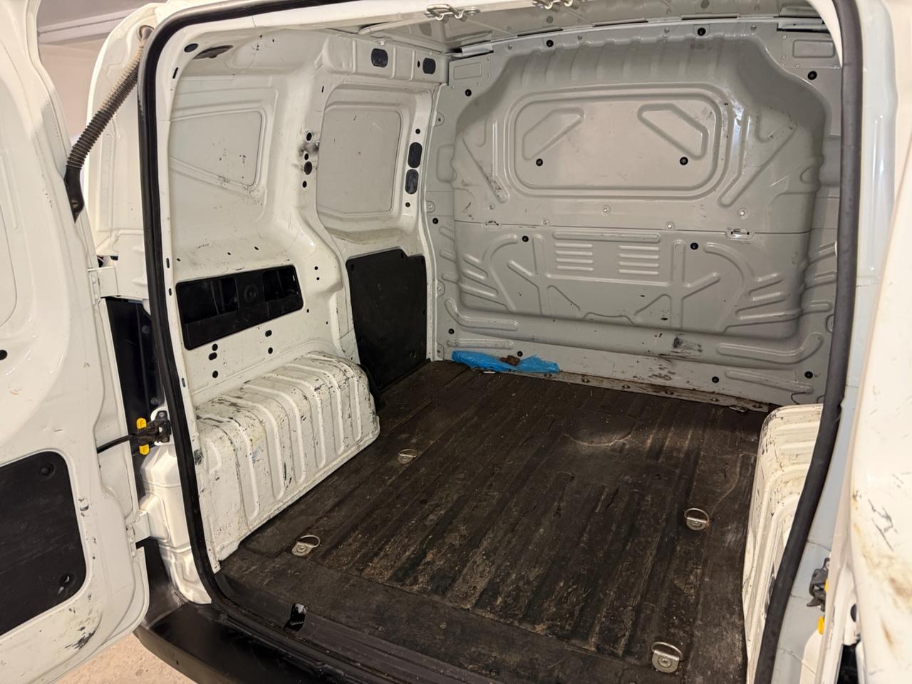 Fiat Fiorino 1.4 8V 77CV Cargo*NEOPATENTATI*POSS GPL*