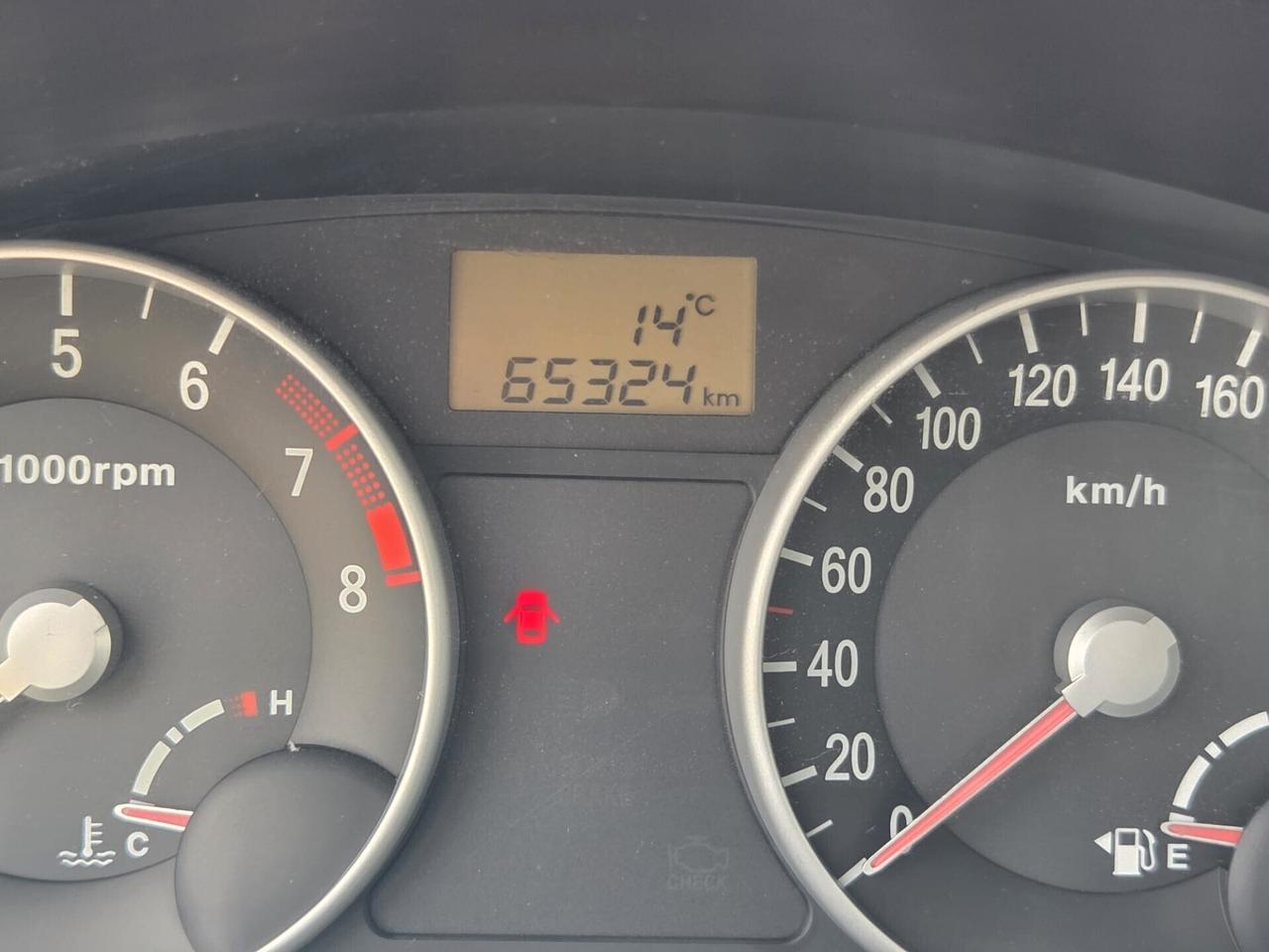 Hyundai Accent 1.4 DYNAMIC METANO -soli km 65.000-