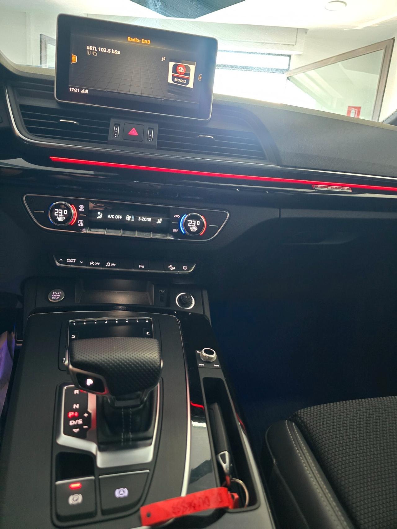 Audi Q5 40 TDI quattro S tronic line plus