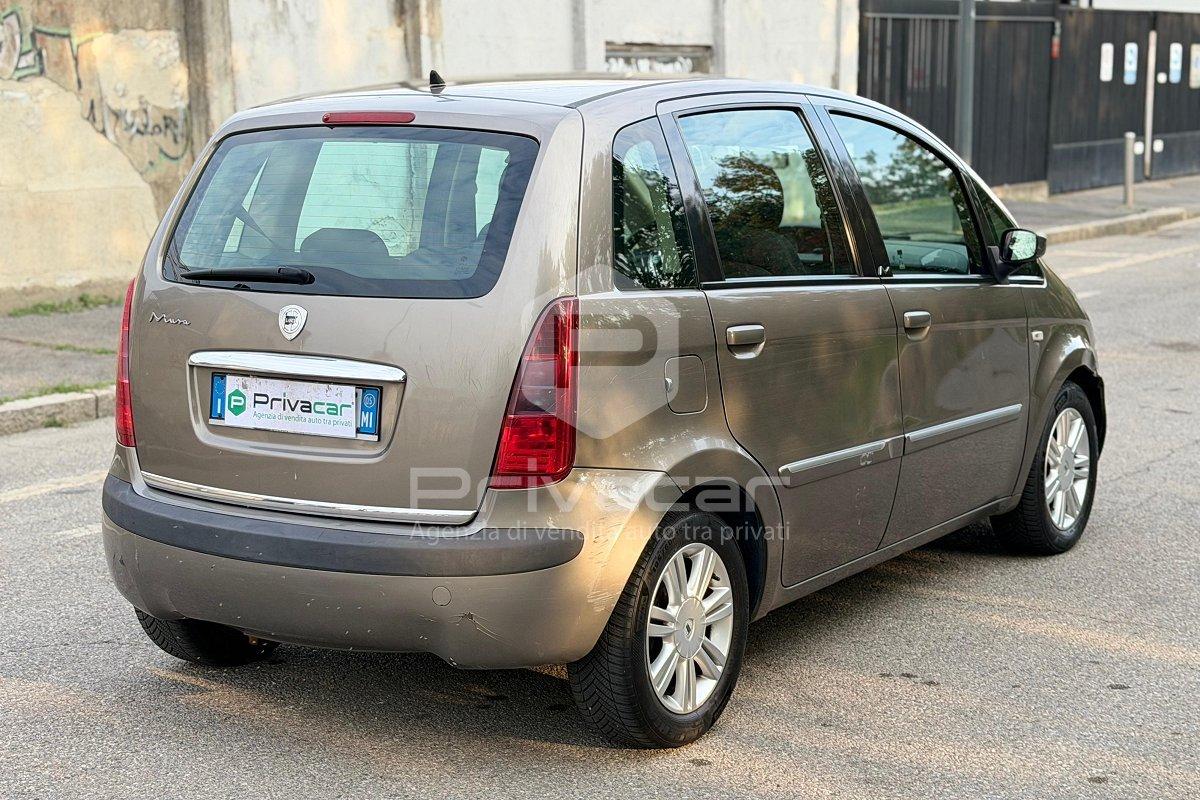 LANCIA Musa 1.4 16V Platino