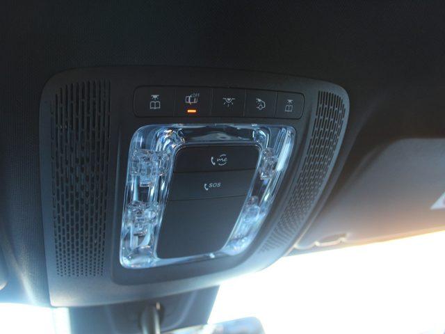 MERCEDES-BENZ GLA 200 d Automatic Premium