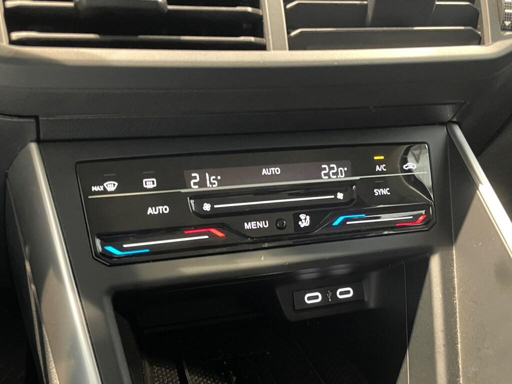 Volkswagen Polo VI 2022 1.0 TSI 95CV DSG Life