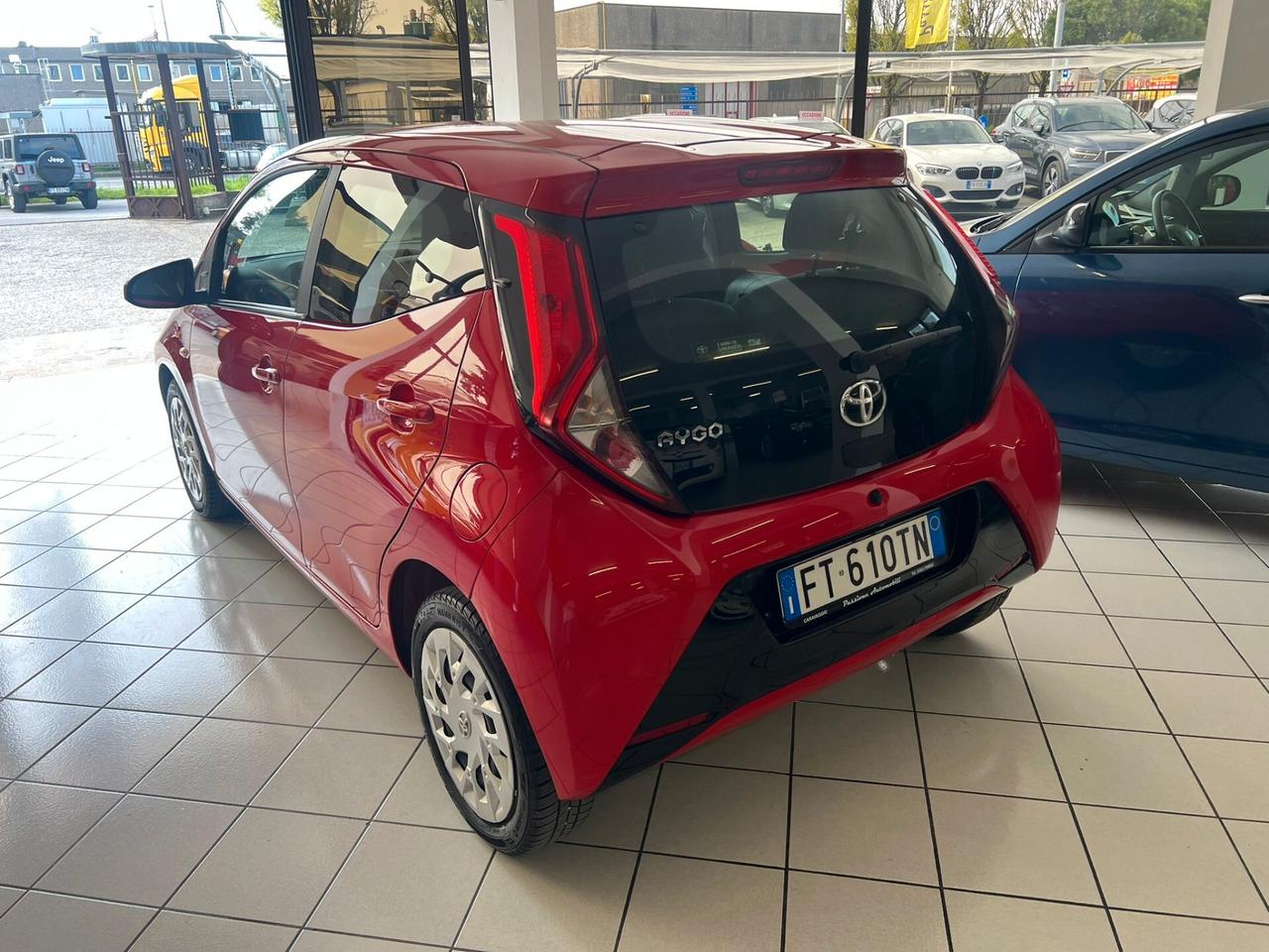 Toyota Aygo 1.0 VVT-i 72 CV 5 porte x-play