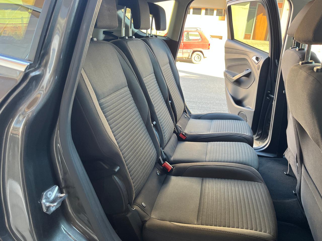 Ford C-Max 1.5 TDCi 120CV Titanium