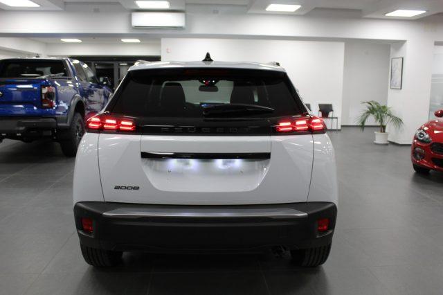 PEUGEOT 2008 1.2 PureTech 100 CV Allure