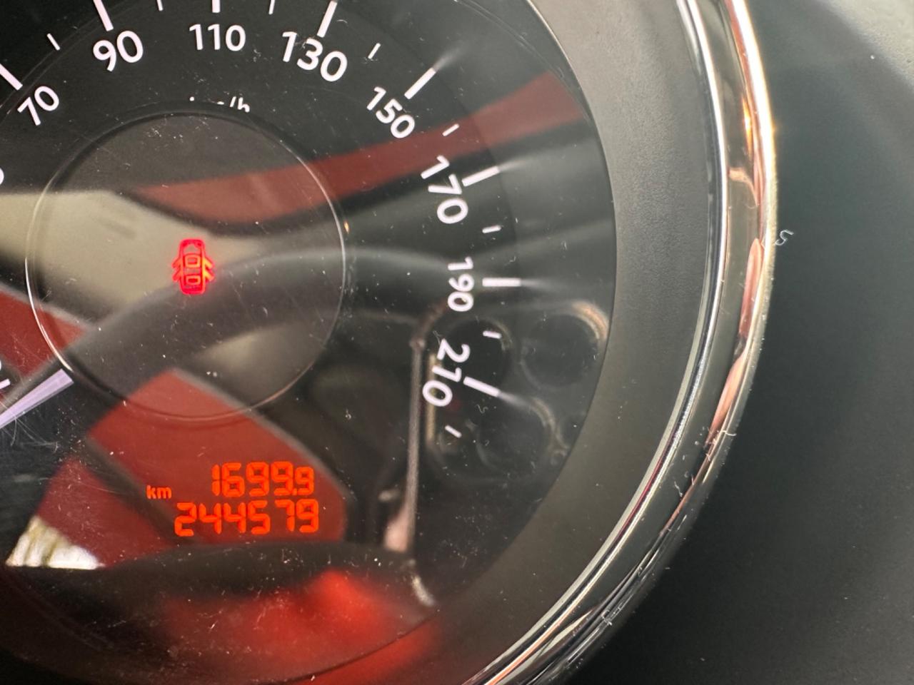 Peugeot 3008 1.6 HDi 110CV Premium