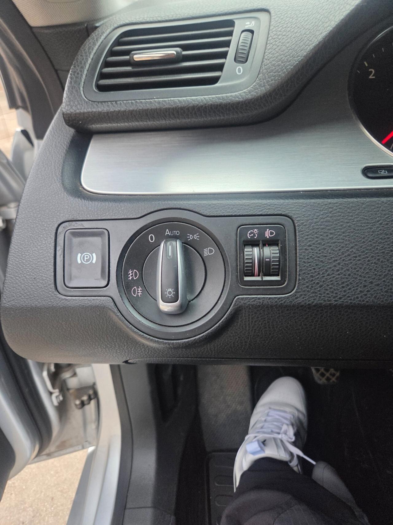 Volkswagen Passat CC 2.0 TDI DPF