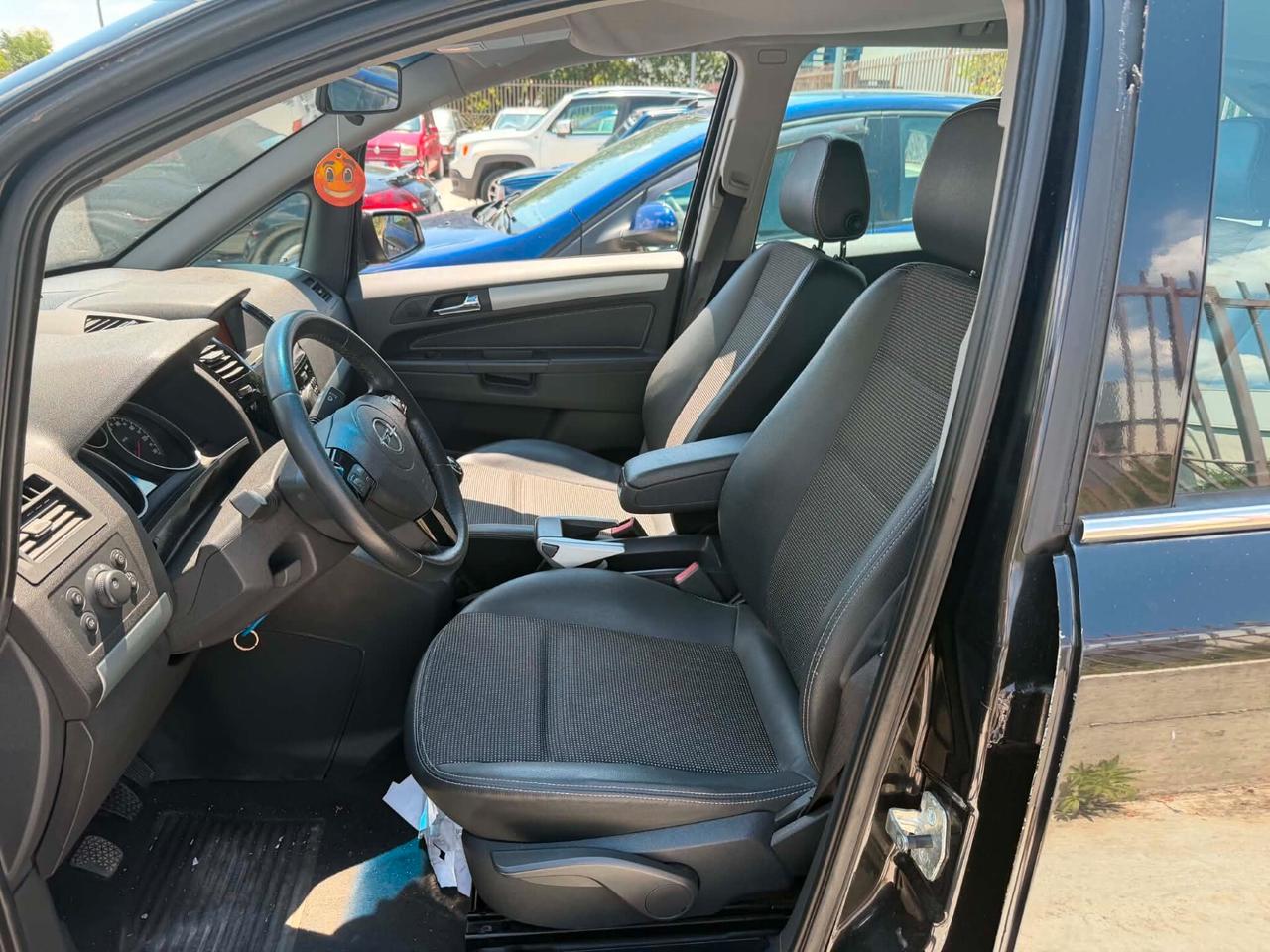 Opel Zafira 7 posti BENZ/METANO