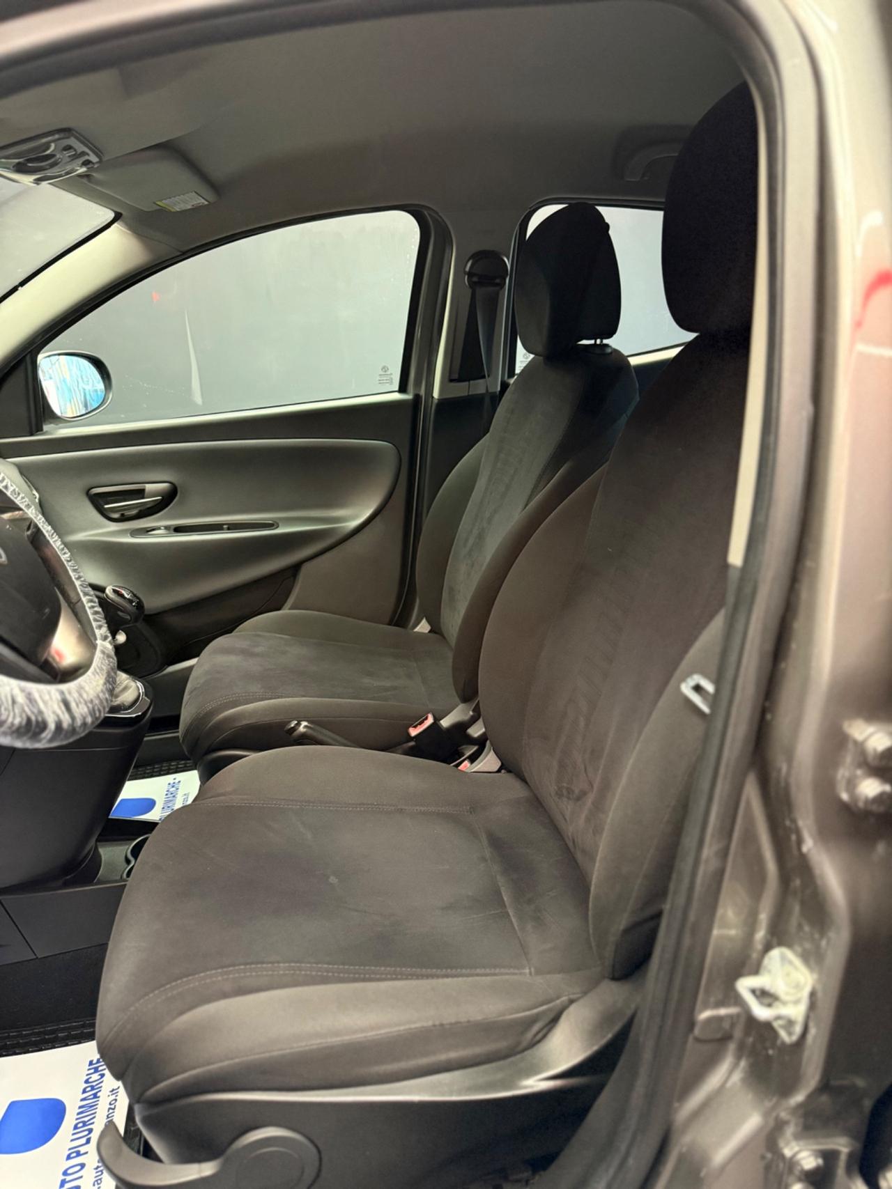 Lancia Ypsilon 1.2 GPL Ecochic Silver 2013