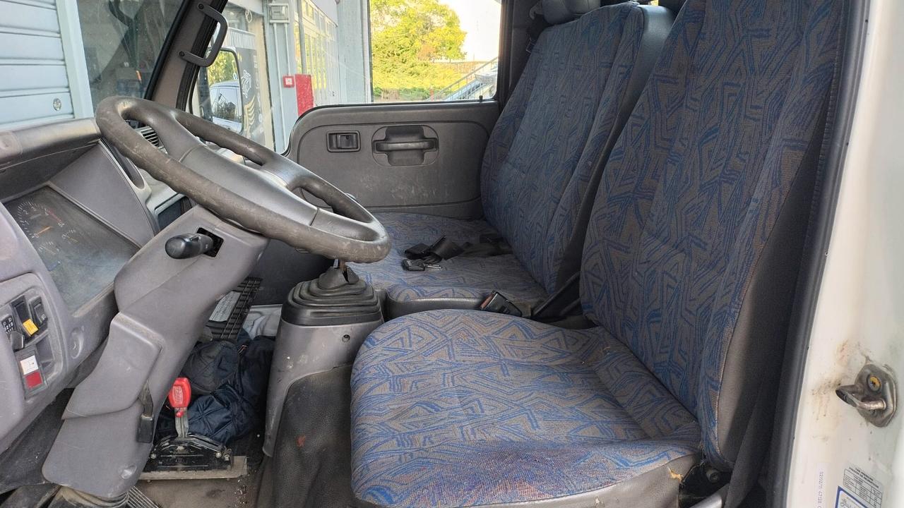 Nissan Cabstar 110 cv piattaforma aerea