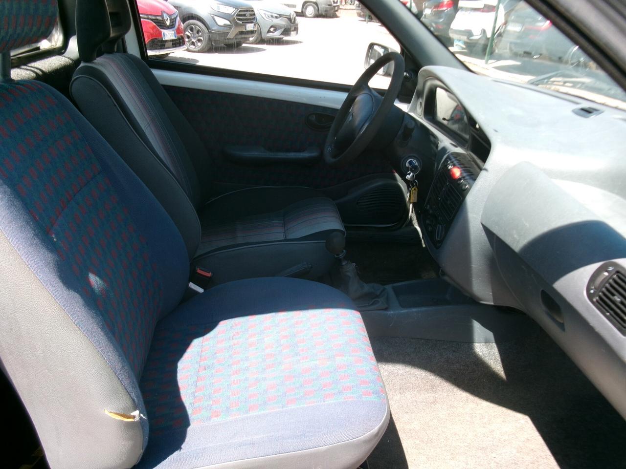 Fiat Strada 1.9 DIESEL PICK-UP 110000 KM CARROZZERIA COME DA FOTO