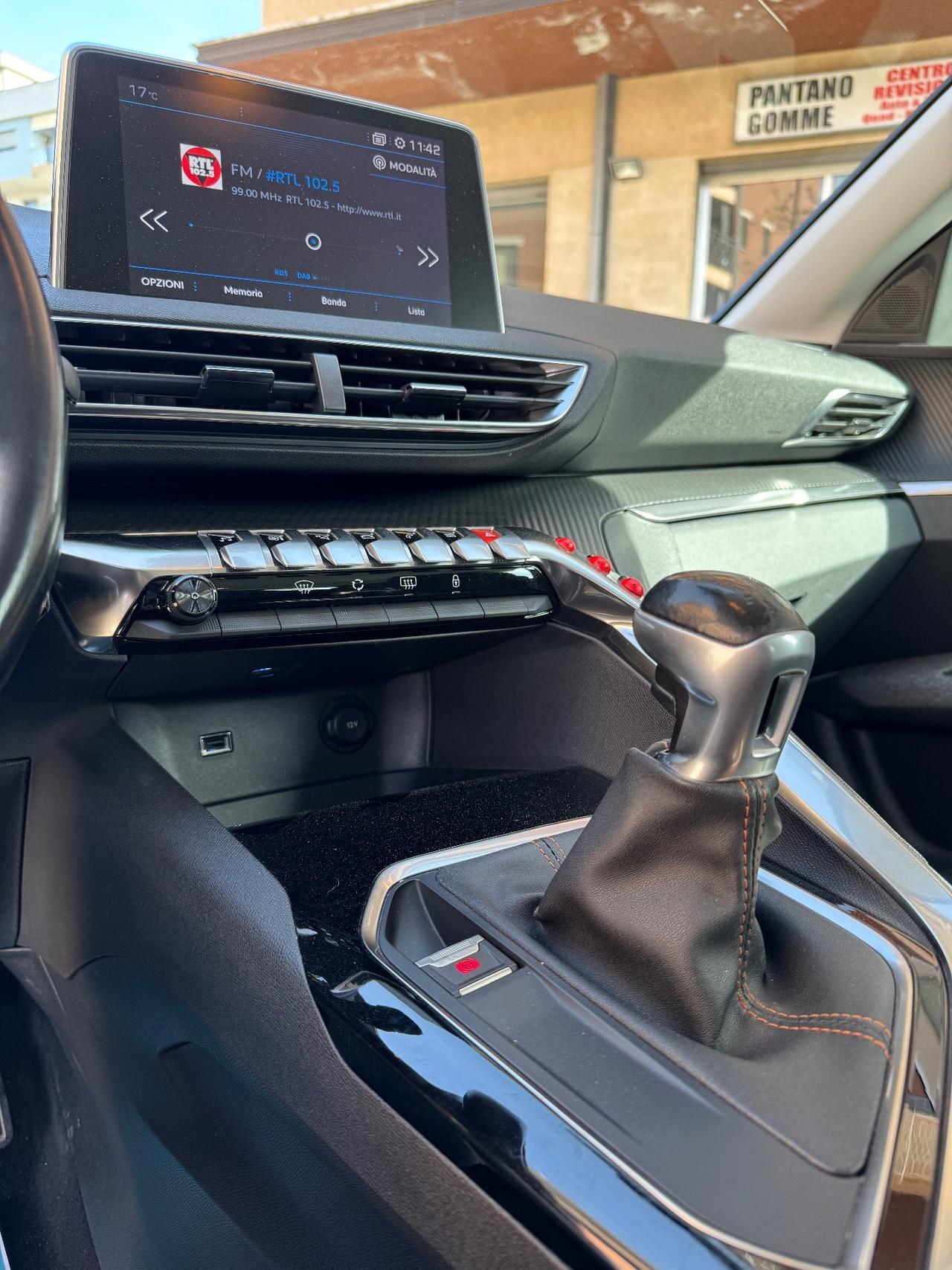 Peugeot 3008 BlueHDi 130 S&S Business