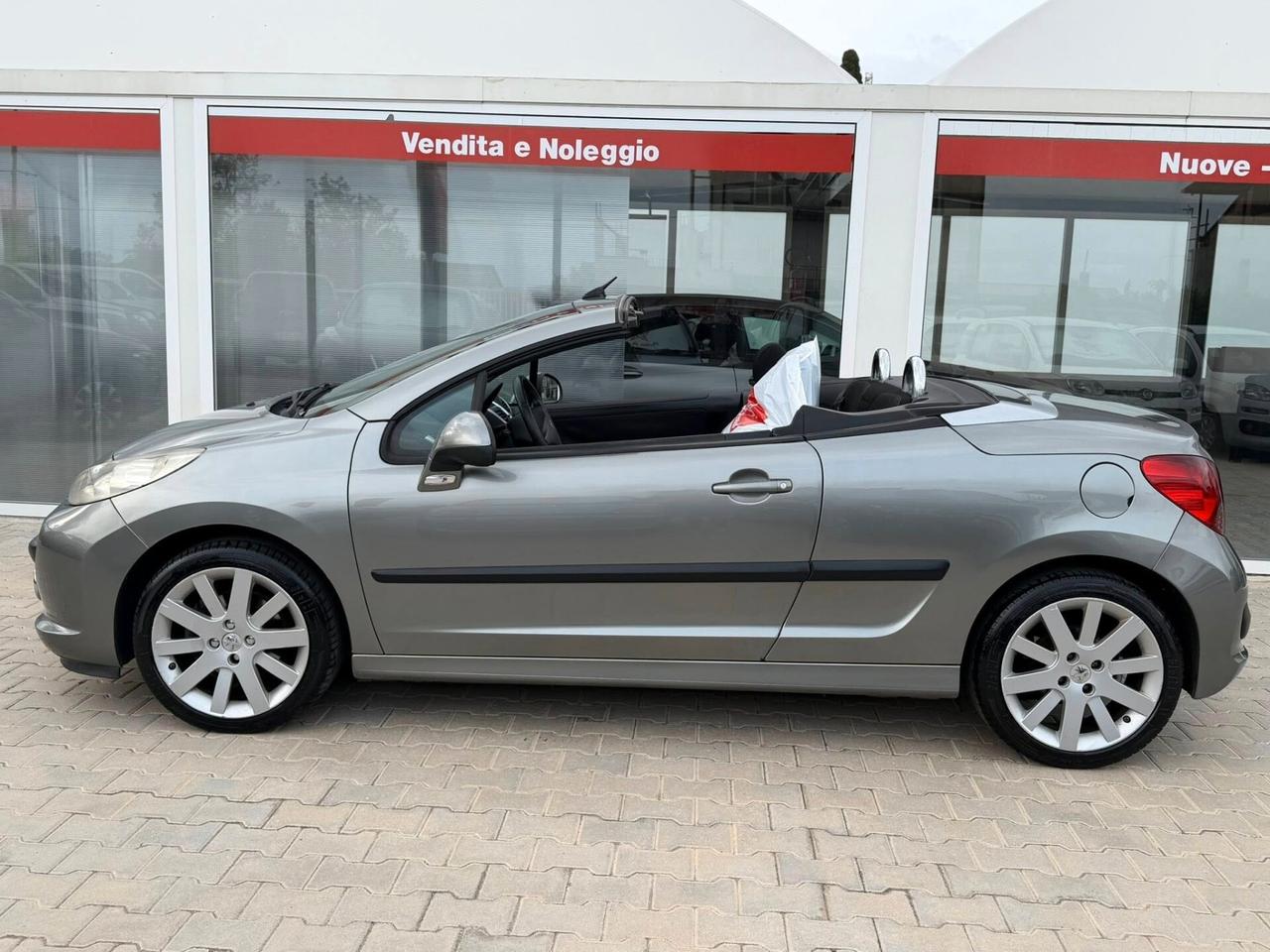 Peugeot 207 1.6 HDi 110CV 3p.CABRIO Féline OK NEOPATENTATI