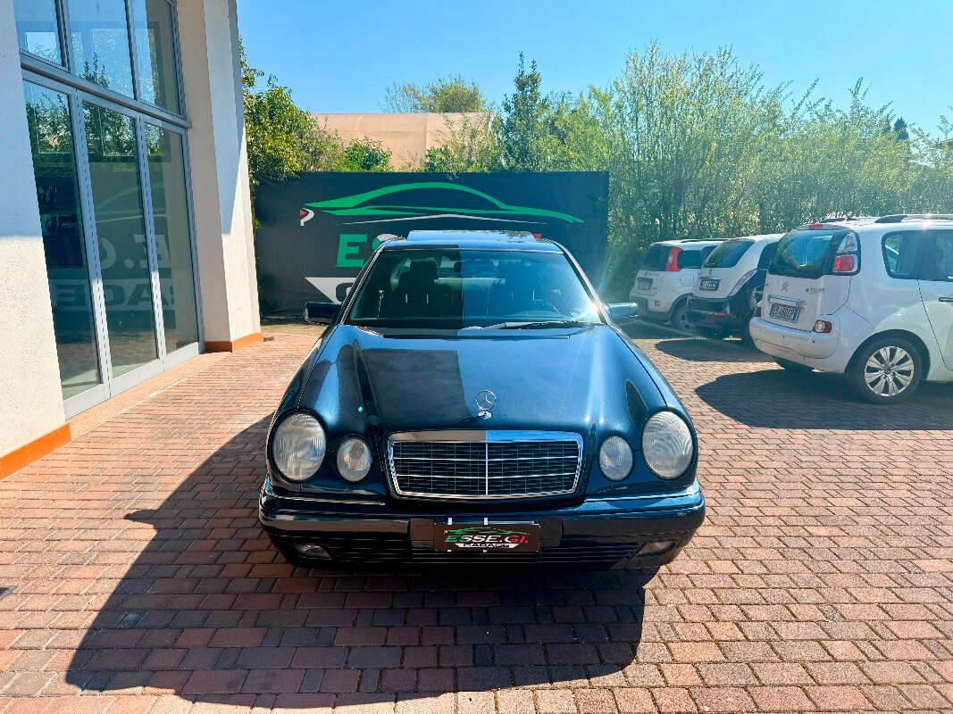 Mercedes Classe E - W210 Berlina E 200 Classic