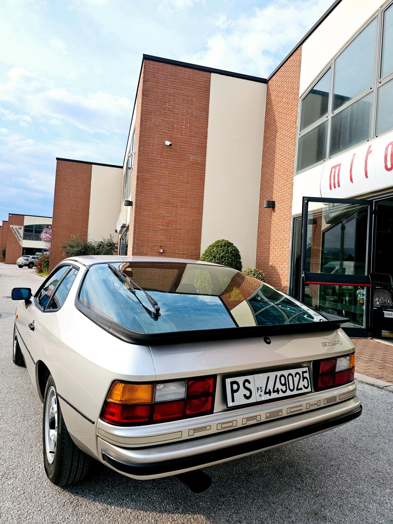 Porsche 924 2.0 Asi restauro Totale