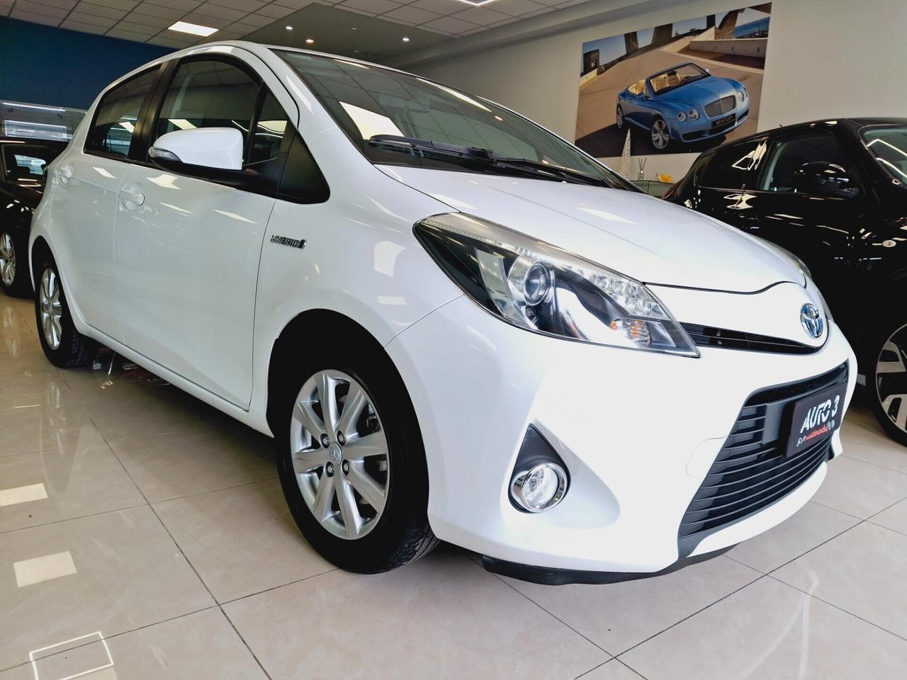 Toyota Yaris 1.5 Hybrid 5 porte Cool "Unico Proprietario
