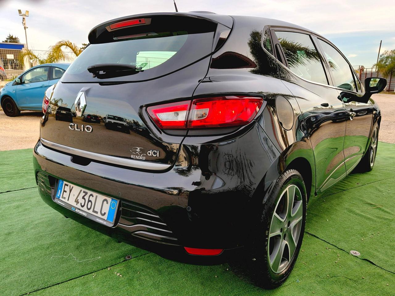 Renault Clio 1.5 dCi 8V 75CV 5 porte Costume National - 2015