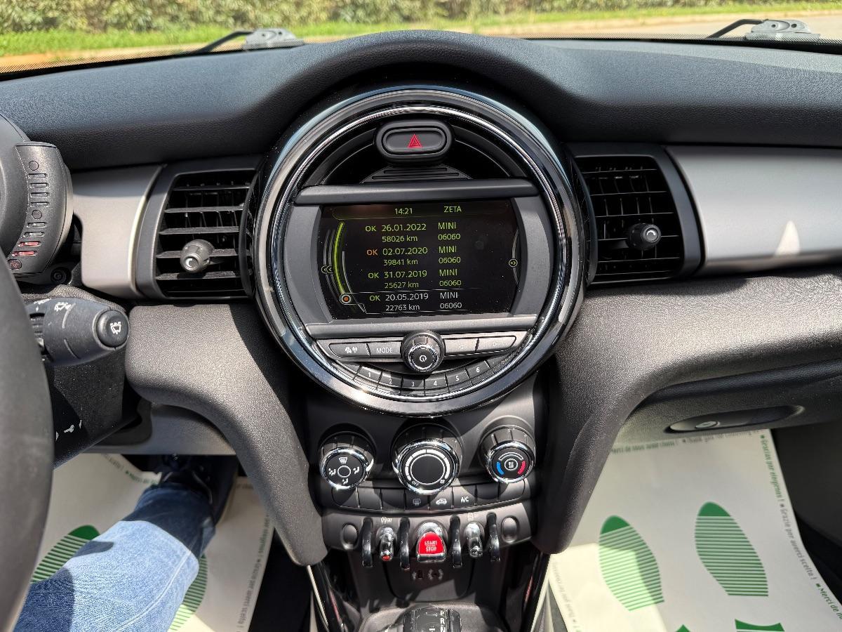 Mini Cooper 1500 D Cabrio;