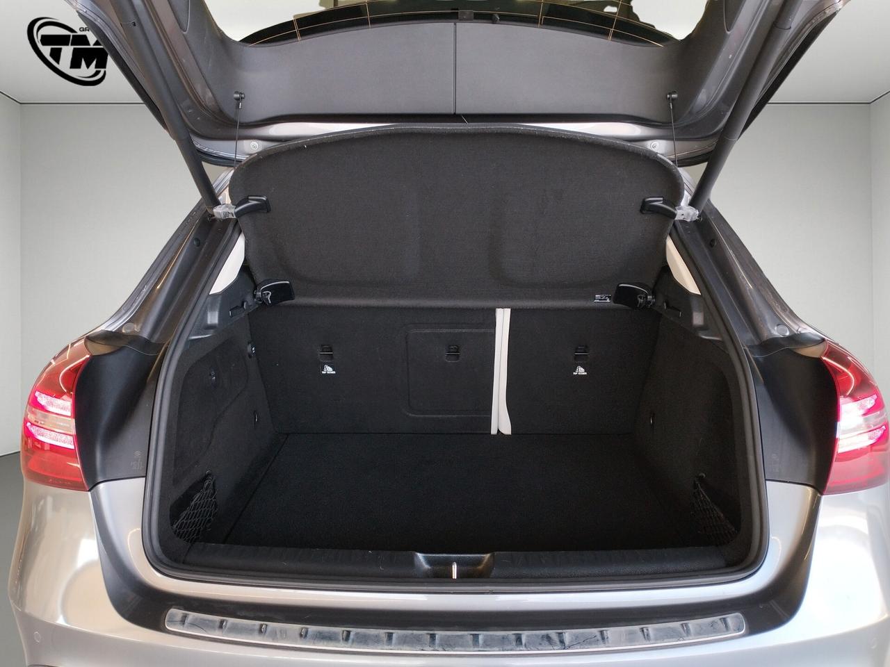 Mercedes-benz GLA 200 d Sport - TETTO APRIBILE