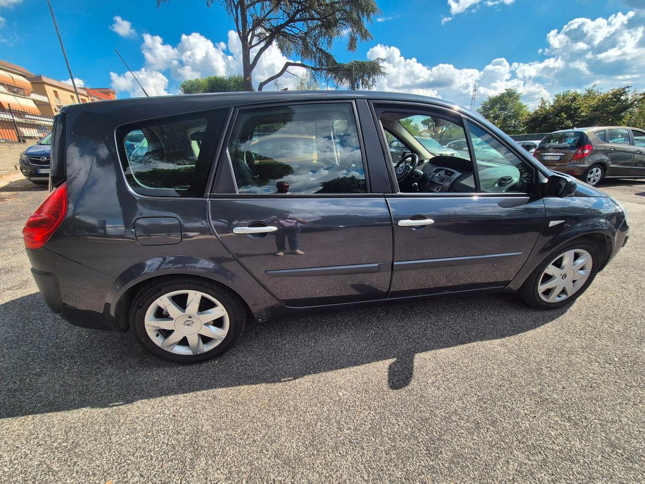Renault Scenic Grand Scénic 1.9 dCi/130CV Serie Speciale Dynamique