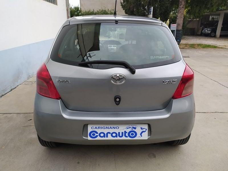 Toyota Yaris Yaris 5p 1.0 Sol