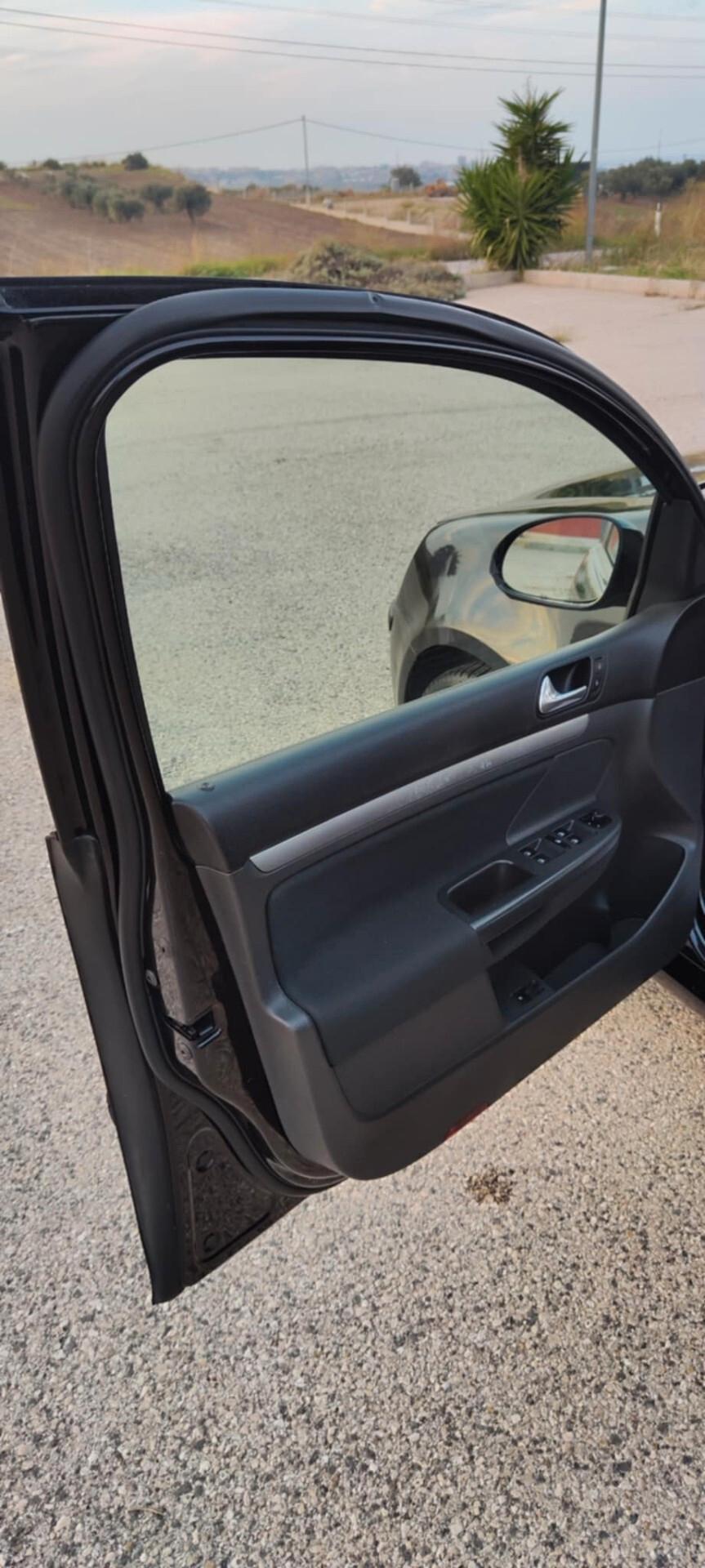 Volkswagen Golf 2.0 TDI DPF 4mot. 5p. GT Sport