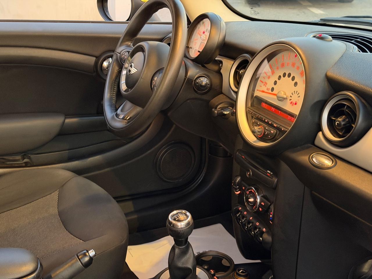 Mini 1.6 16V One D