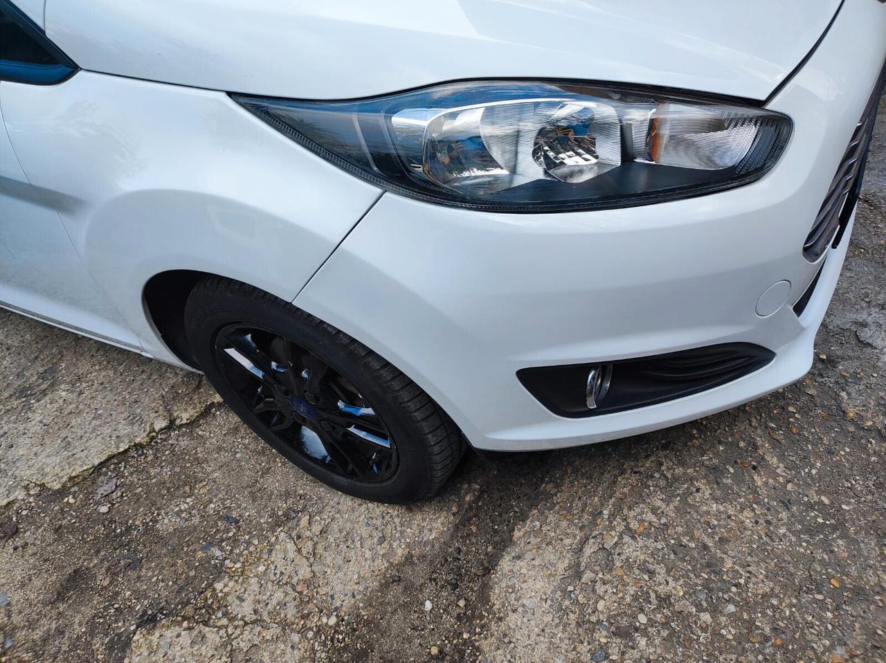 Ford Fiesta 1.0 EcoBoost 100CV 5 porte Powershift