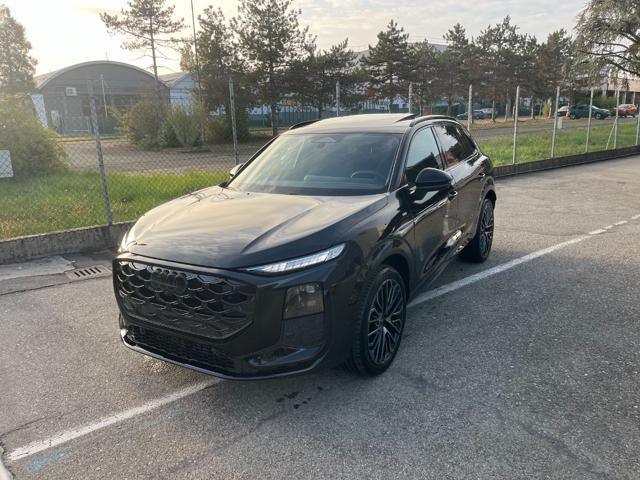 AUDI Q3 2.0 tfsi S line quattro 265cv s-tronic Km 0