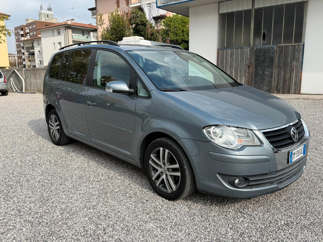 Volkswagen Touran 1.6 Trendline Bifuel G
