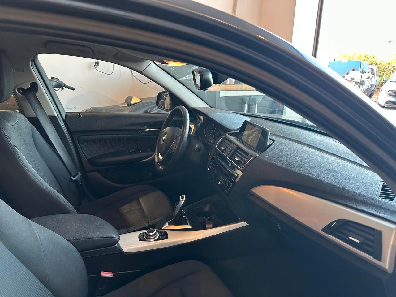 Bmw 118 118d 5p. Urban