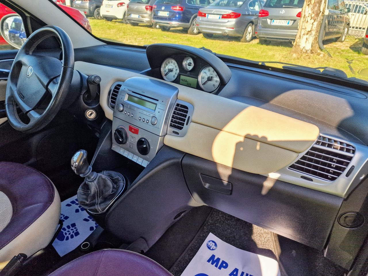 Lancia Ypsilon 1.2 3P BI-COLOR(X NEOPATENTATI)