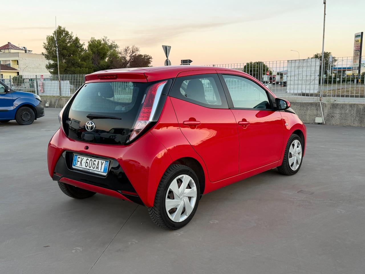 Toyota Aygo 1.0 VVT-i 69 CV 5 porte x-play TSS MMT