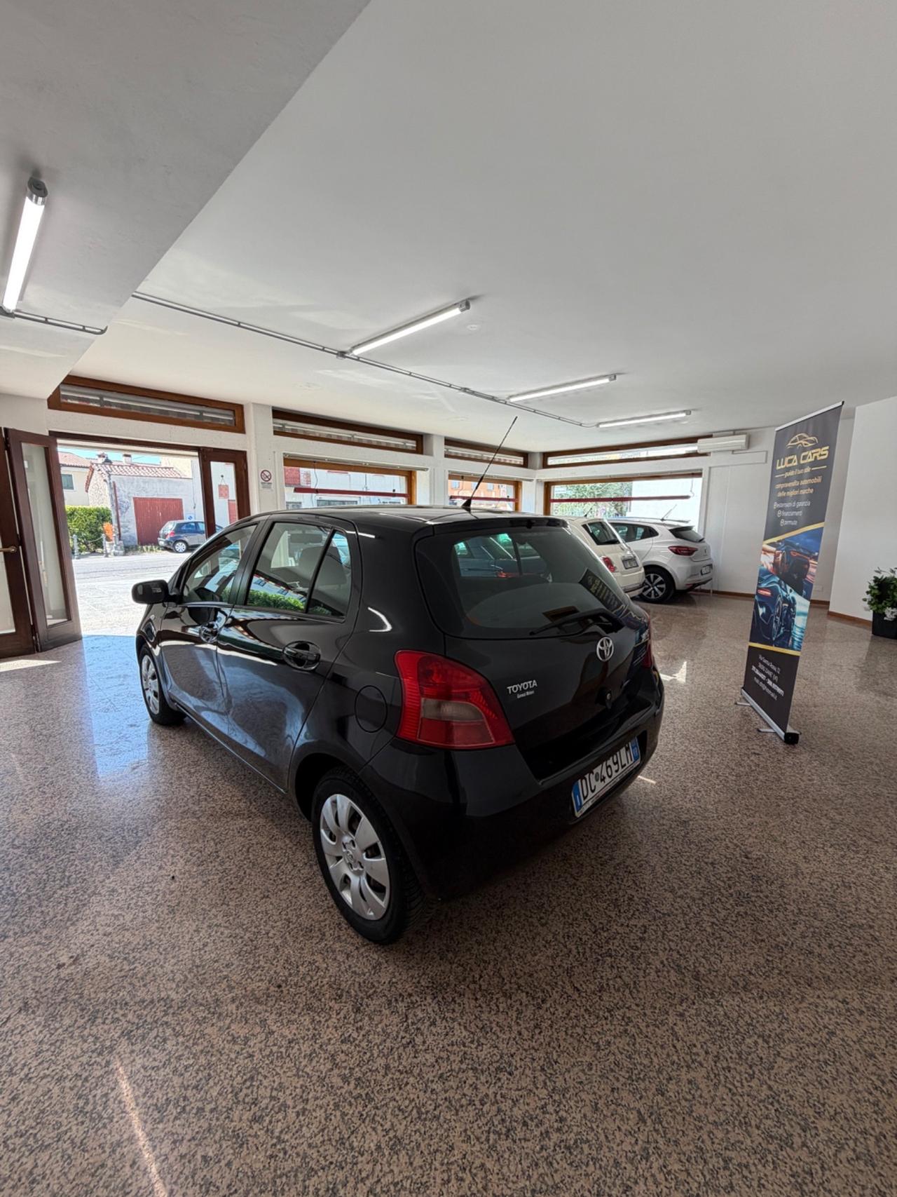 Toyota Yaris 1.3 5 porte Sol