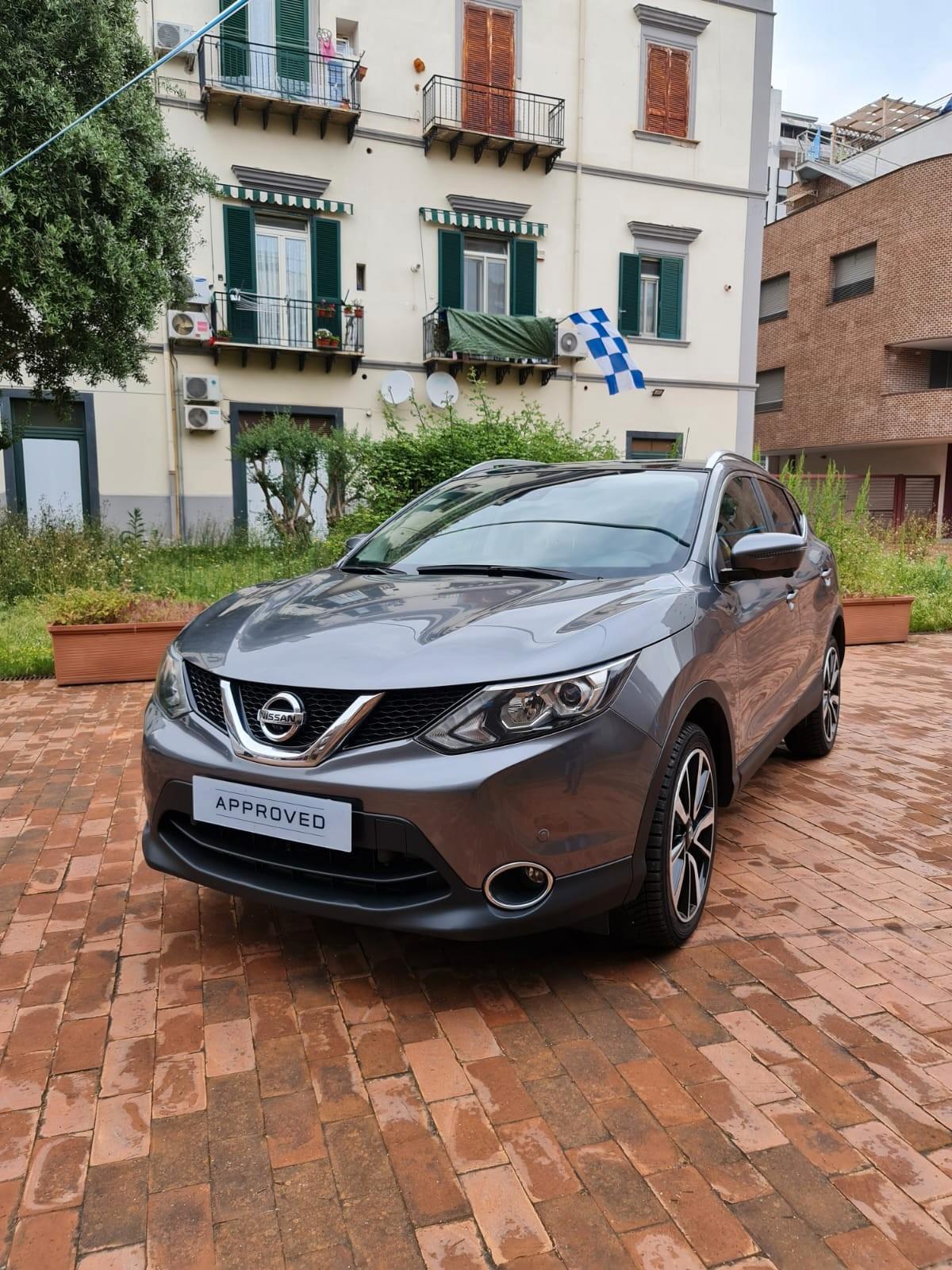 Nissan Qashqai 1.6 dCi 2WD TEKNA Tetto PANORAMICO PELLE CERCHI IN LEGA 19" 4 TELECAMERE FULL LED