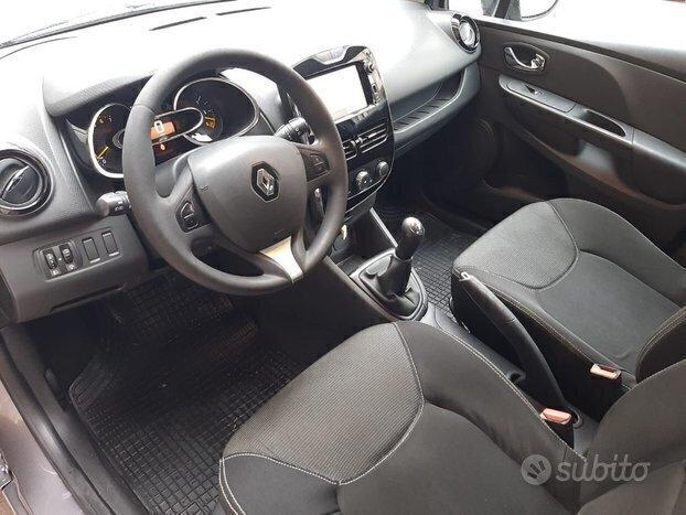 RENAULT Clio 1.2 75CV BENZINA NAVI UNIPRO