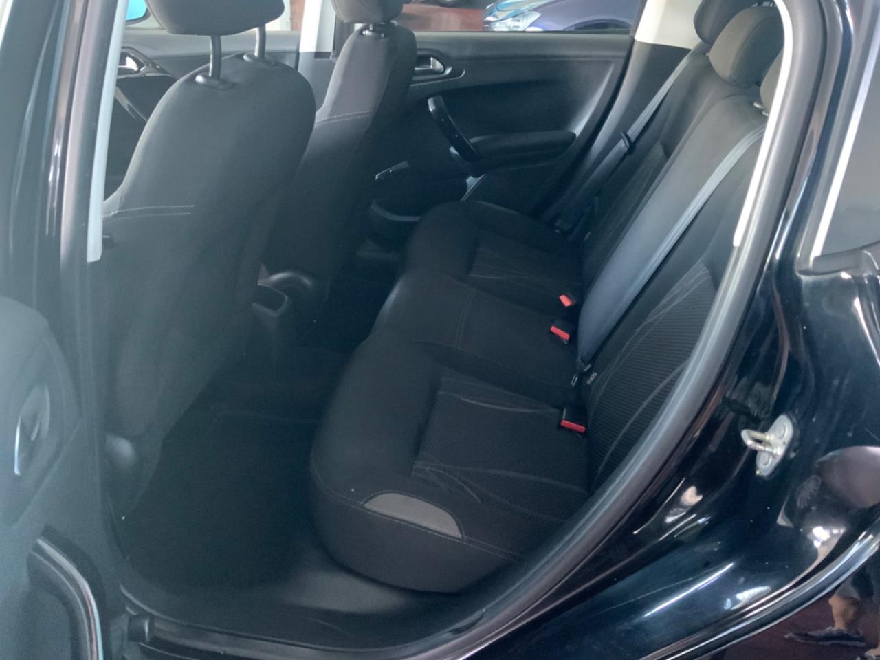 Peugeot 208 1.4 HDi 68 CV 5 porte Active