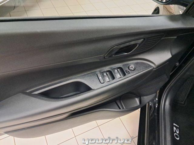 HYUNDAI i20 1.2 MPI MT Connectline MY 25 KM0
